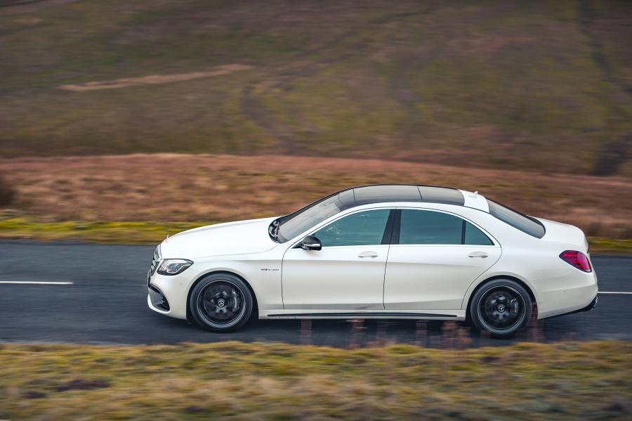  Mercedes-AMG S63 4Matic+ Lang (V222) 2017 года  (UK) (фото 10 из 40)